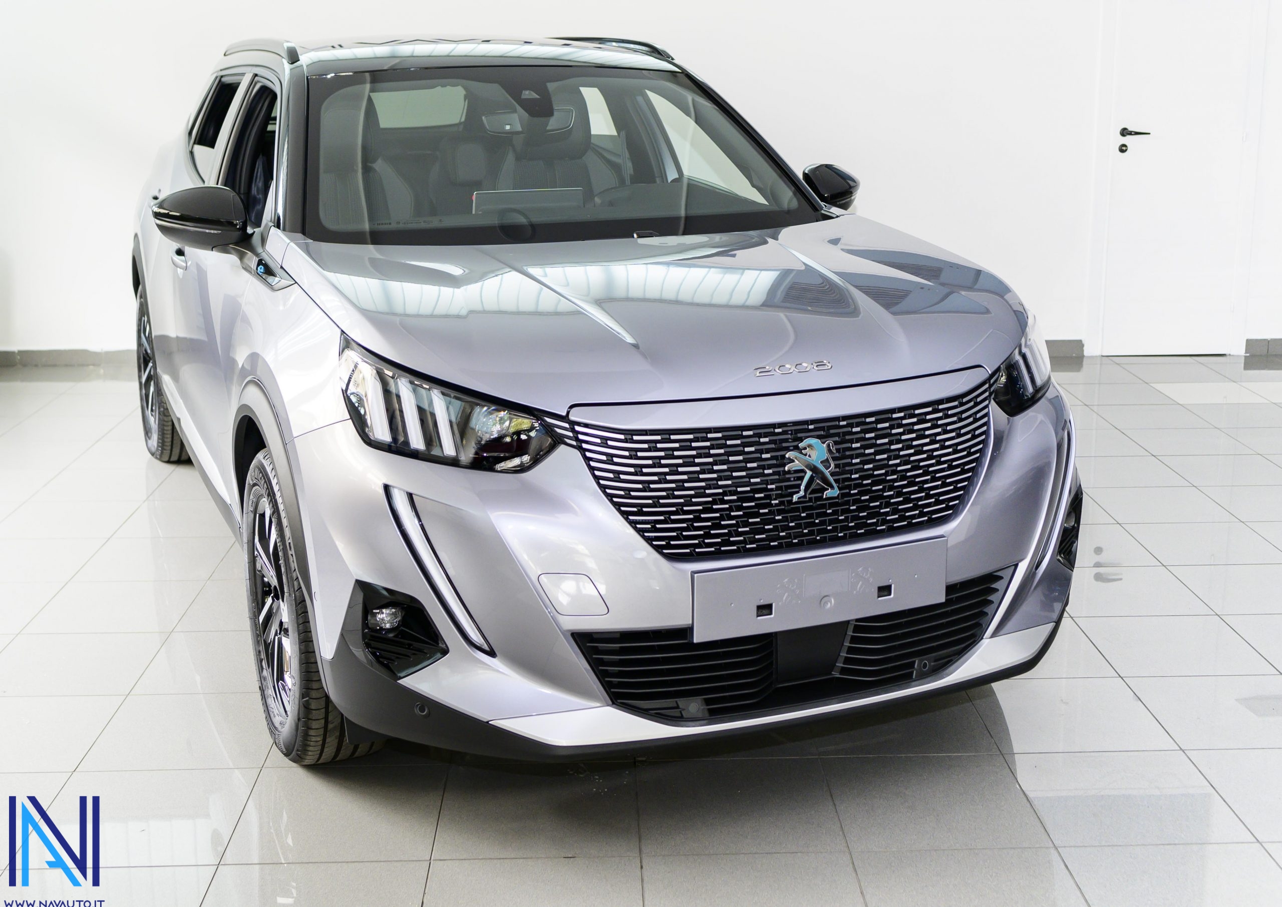 Peugeot 208 GT Electric silver_10