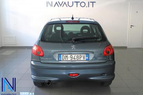 Peugeot 206 1.4 HDi 70 cv (26)